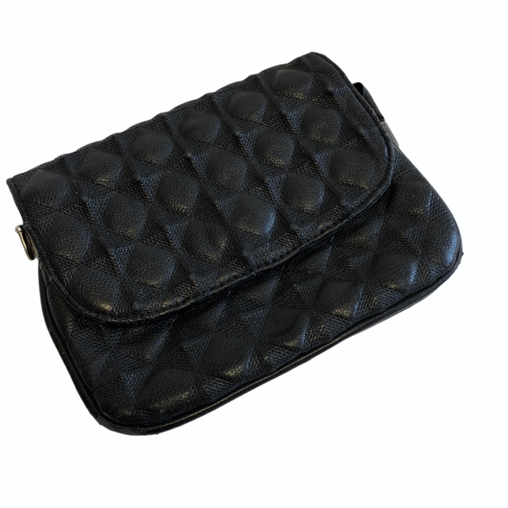 Gilda Joketti black leather purse